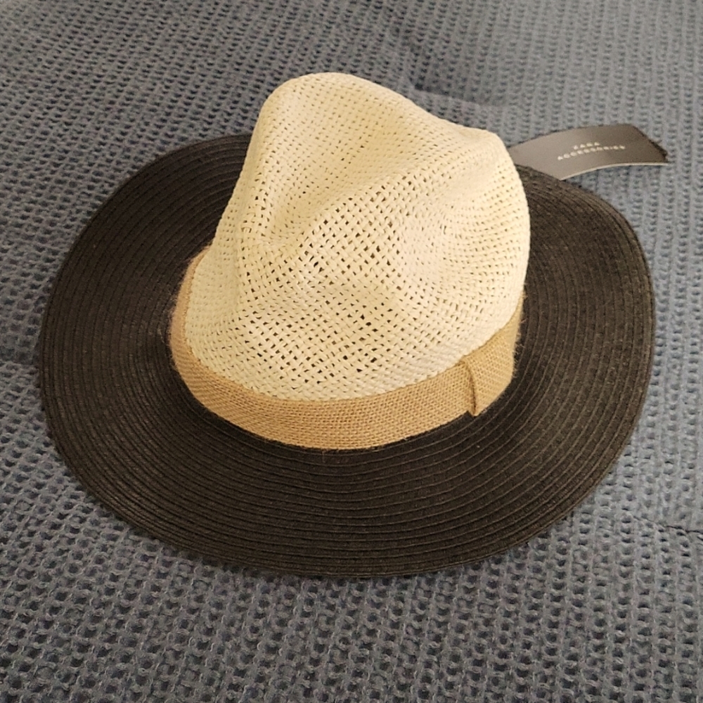 Zara summer hat.  Medium